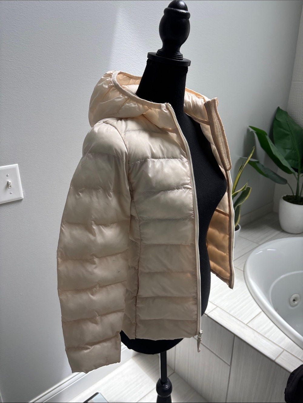 Copper Key Kids Puffer Jacket in Light Cream Size 7/8